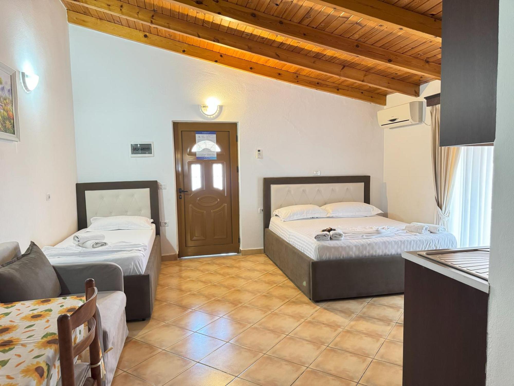 Garden Veli Apartment *